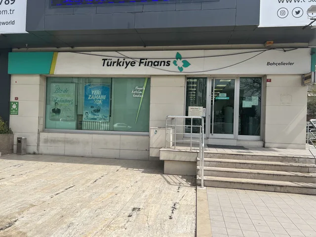Türkiye Finans Bahçelievler Şubesi / Türkiye Finans Bakırköy Şubesi — Bankalar, Bahçelievler · fotoğraf 1