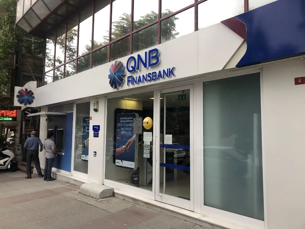 QNB Bahçelievler Şubesi — Bankalar, Bahçelievler · fotoğraf 1
