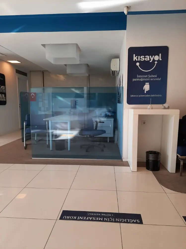 QNB Bahçelievler Şubesi — Bankalar, Bahçelievler · fotoğraf 3