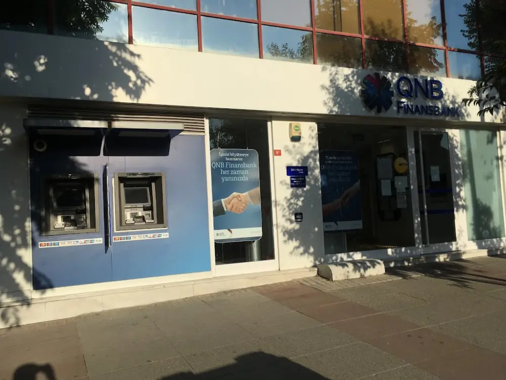 QNB Bahçelievler Şubesi — Bankalar, Bahçelievler · fotoğraf 4