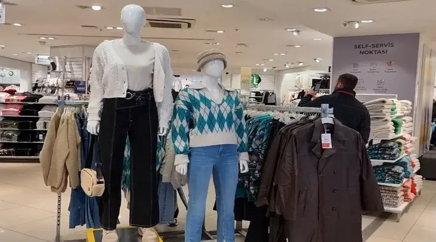 LC Waikiki Esenler — Erkek Giyim, Esenler · fotoğraf 3