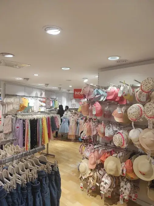 LC Waikiki Esenler — Erkek Giyim, Esenler · fotoğraf 2