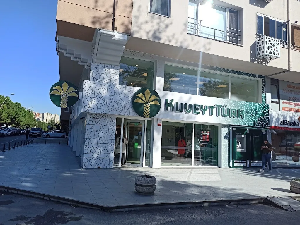 Kuveyt Türk Bahçelievler Şubesi — Bankalar, Bahçelievler · fotoğraf 1