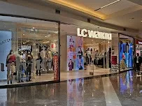 LC WAIKIKI İstinye Park AVM Sarıyer