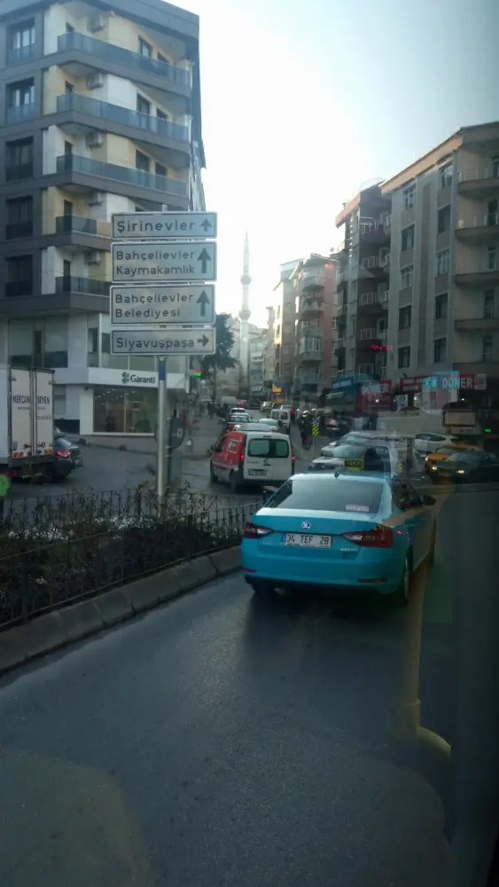 Garanti BBVA Soğanlı Bahçelievler Şubesi — Bankalar, Bahçelievler · fotoğraf 3