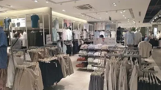 LC WAIKIKI Forum İstanbul AVM Bayrampaşa — Erkek Giyim, Bayrampaşa · fotoğraf 3