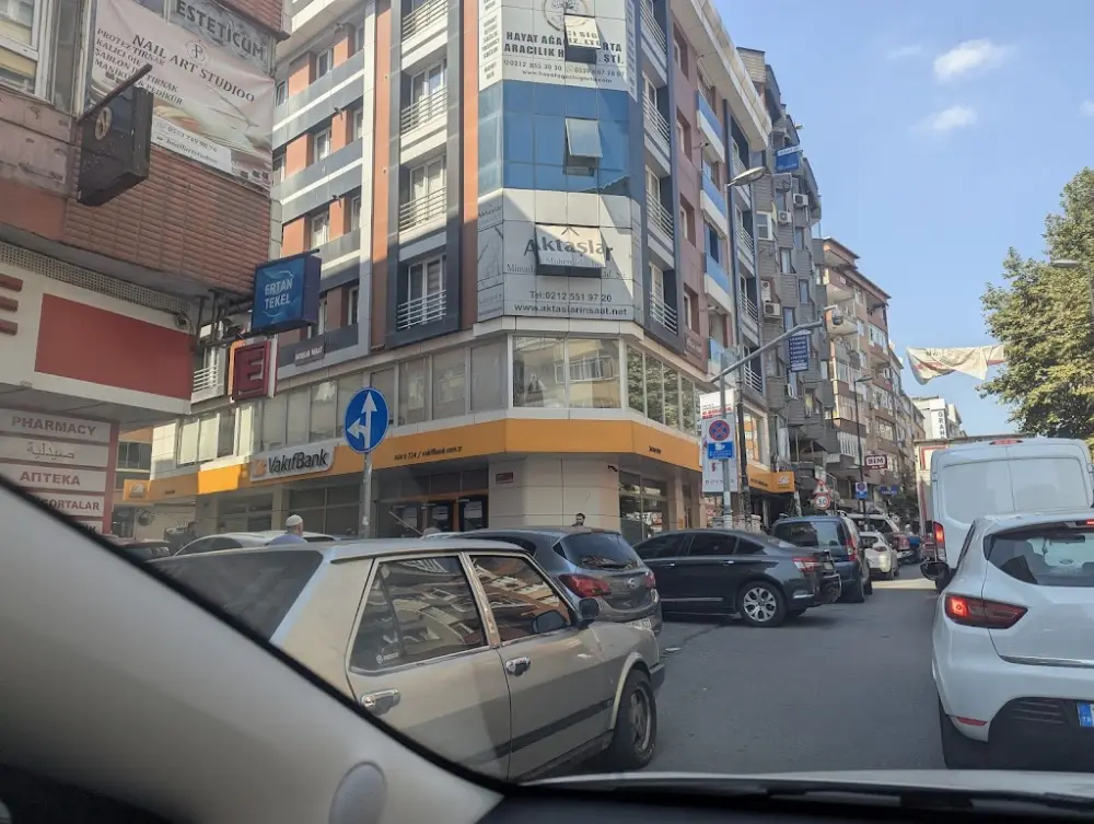 VakıfBank Şirinevler Şubesi — Bankalar, Bahçelievler · fotoğraf 2
