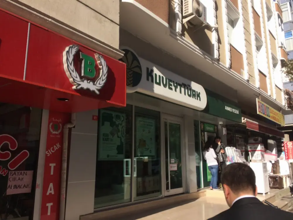 Kuveyt Türk Ahmet Yesevi Şubesi — Bankalar, Bahçelievler · fotoğraf 4