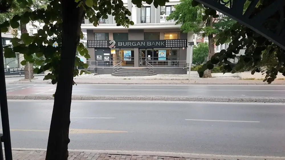 Burgan Bank Bakırköy Şubesi — Bankalar, Bakırköy · fotoğraf 2