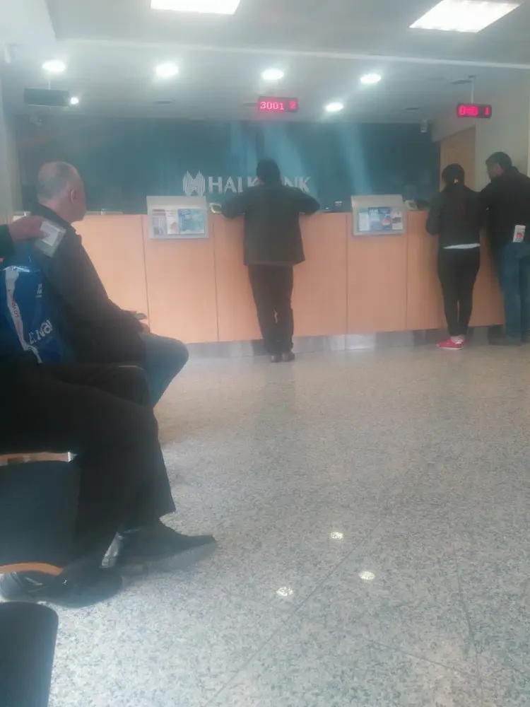 Halkbank Kocasinan Şubesi — Bankalar, Bahçelievler · fotoğraf 3