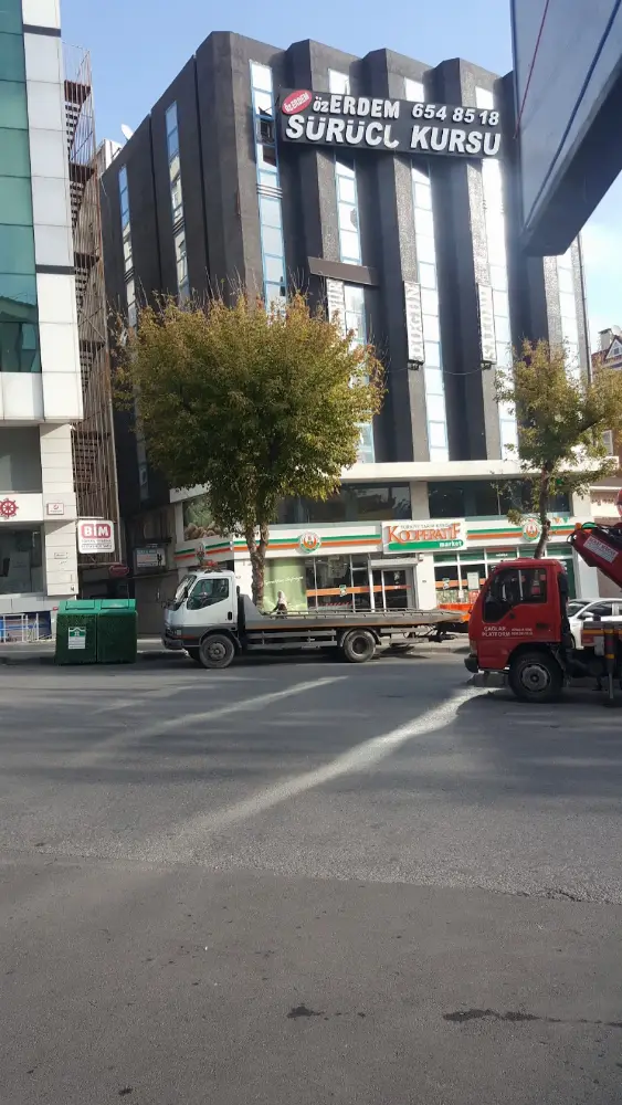 Yapı Kredi - Yenibosna Şubesi — Bankalar, Bahçelievler · fotoğraf 3