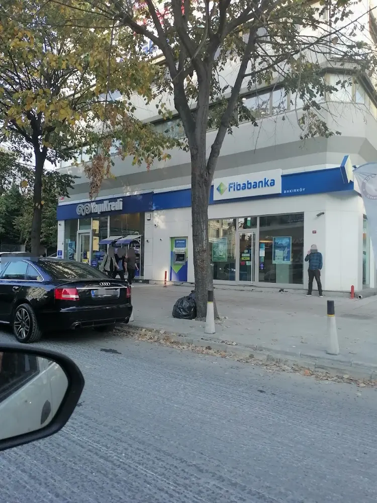 Yapı Kredi - Bakırköy Dikilitaş Şubesi — Bankalar, Bakırköy · fotoğraf 2