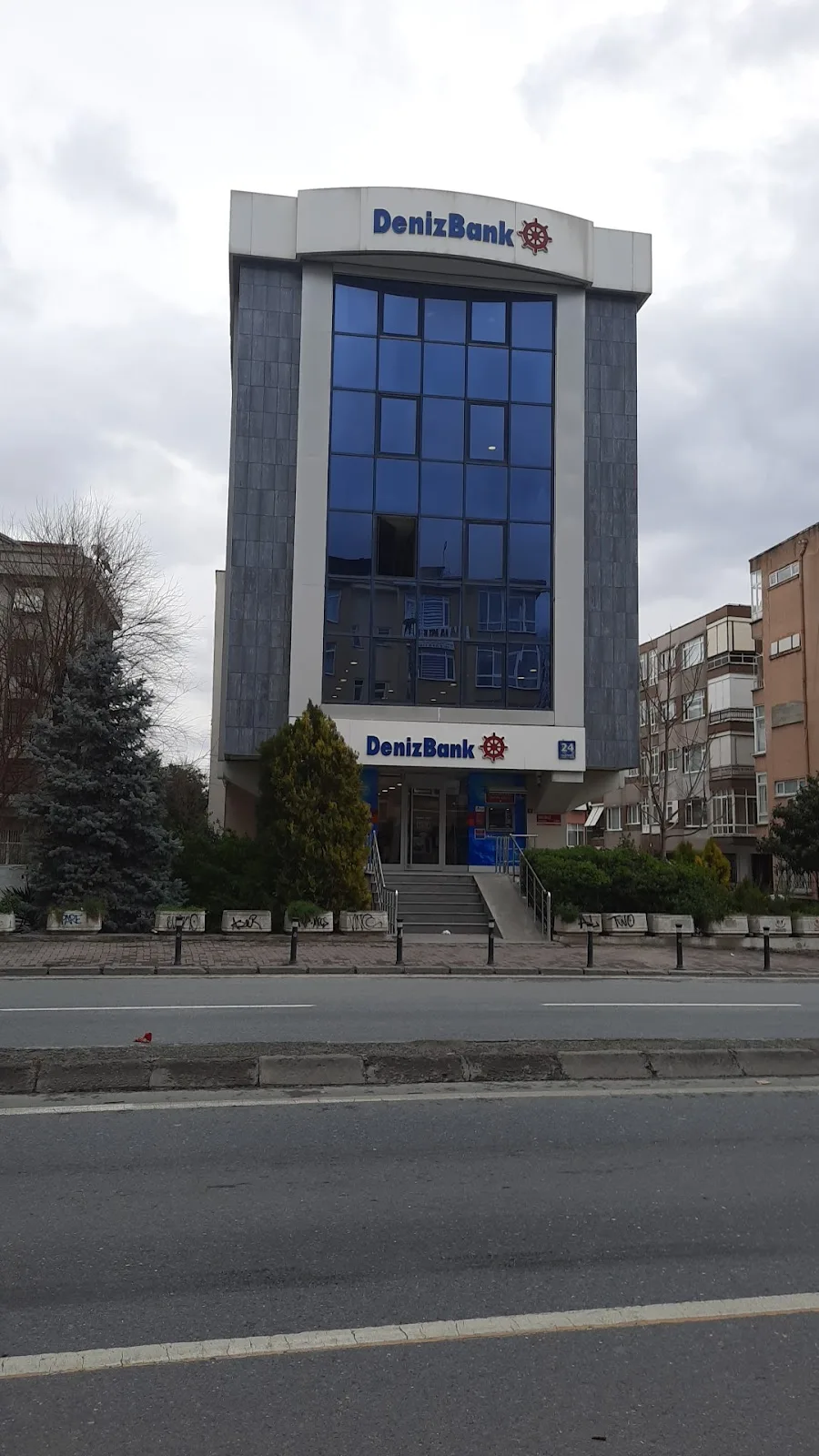DenizBank Bakırköy Şubesi — Bankalar, Bakırköy · fotoğraf 1