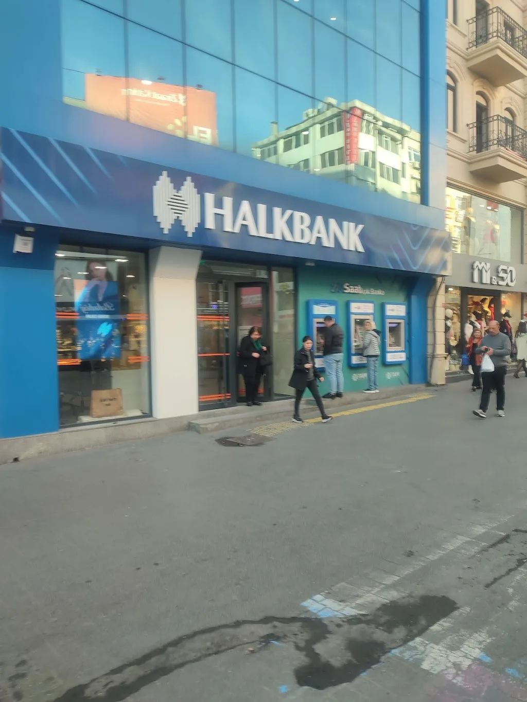Halkbank Bakırköy Şubesi — Bankalar, Bakırköy · fotoğraf 1