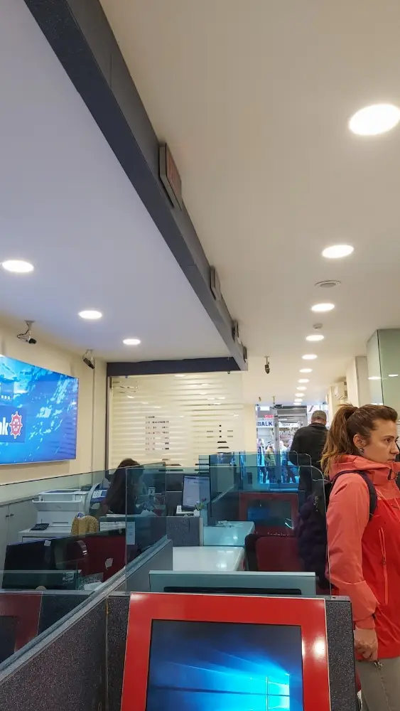 DenizBank Bakırköy Çarşı Şubesi — Bankalar, Bakırköy · fotoğraf 2