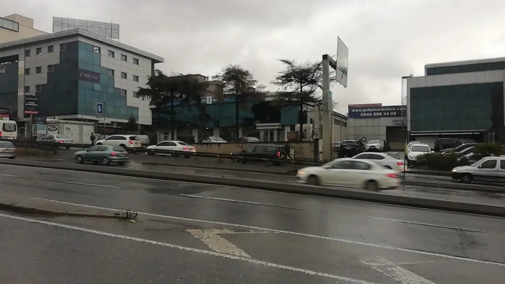 Türkiye İş Bankası İkitelli Sanayi/İstanbul Şubesi — Bankalar, Başakşehir · fotoğraf 2