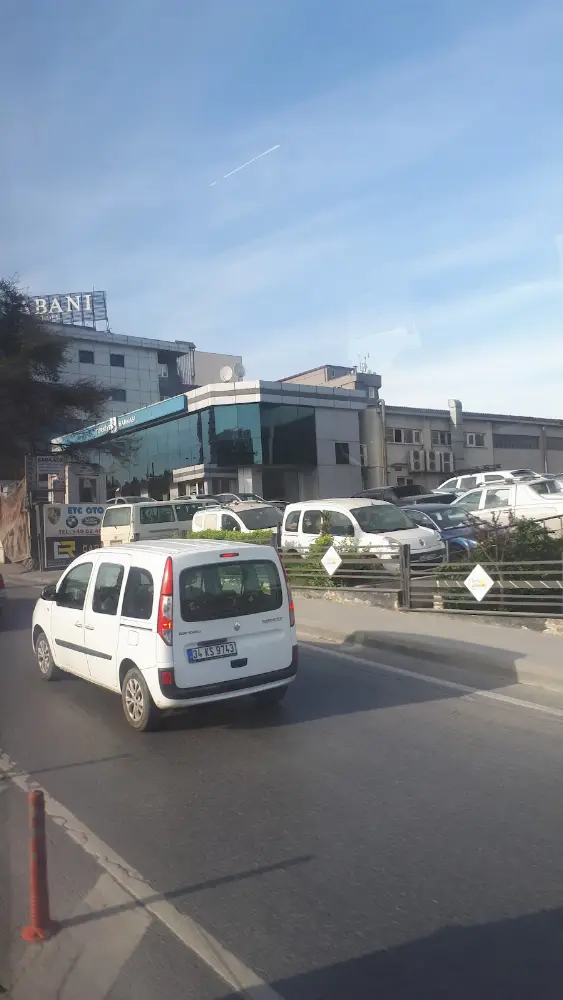 Türkiye İş Bankası İkitelli Sanayi/İstanbul Şubesi — Bankalar, Başakşehir · fotoğraf 3