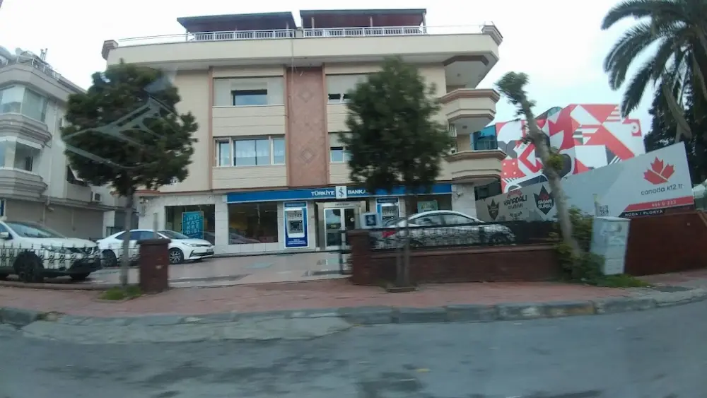 Türkiye İş Bankası Florya/İstanbul Şubesi — Bankalar, Bakırköy · fotoğraf 3