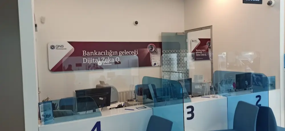 QNB Tümsan İkitelli Şubesi — Bankalar, Başakşehir · fotoğraf 2