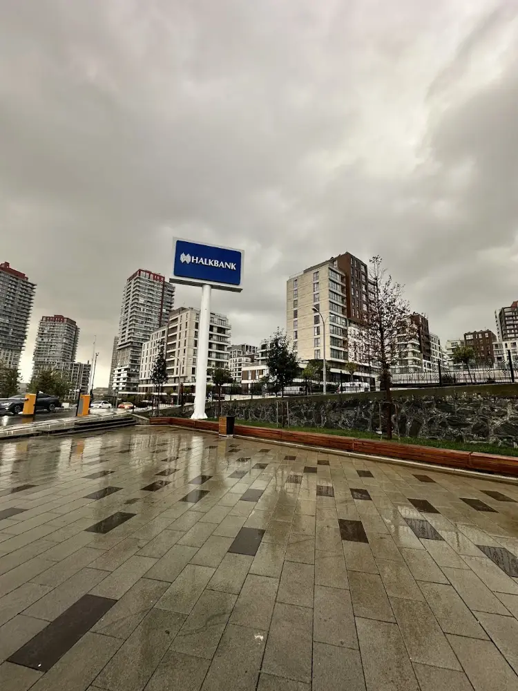 Halkbank Kayaşehir Şubesi — Bankalar, Başakşehir · fotoğraf 3