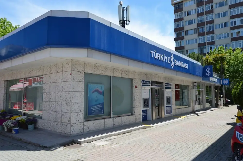 Halkbank Ataköy 5. Kısım Şubesi — Bankalar, Bakırköy · fotoğraf 3