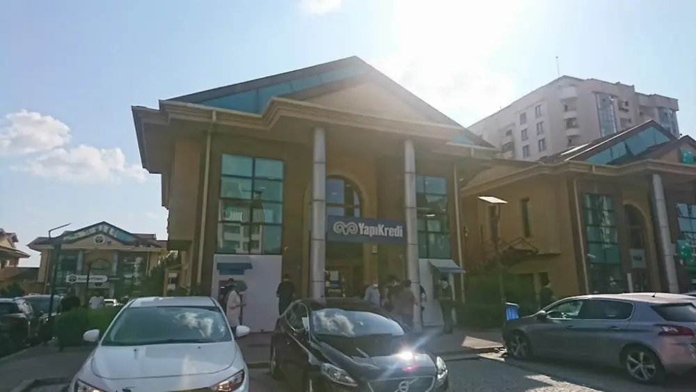 Yapı Kredi - Bahçeşehir Şubesi — Bankalar, Başakşehir · fotoğraf 2