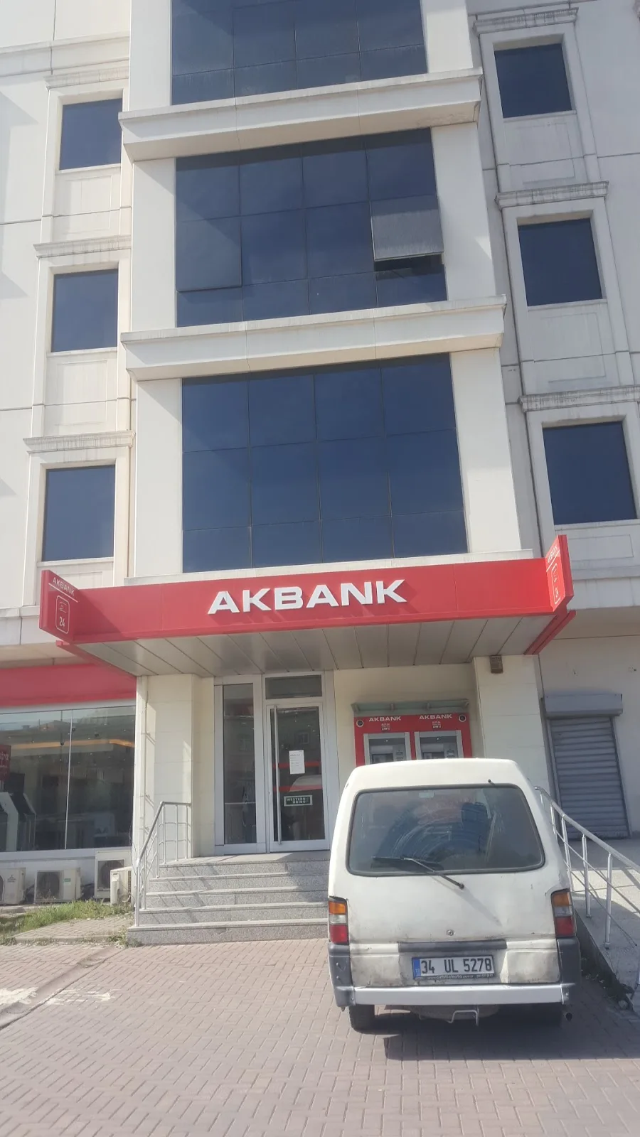 Akbank İkitelli Organize Sanayi Şubesi — Bankalar, Başakşehir · fotoğraf 1
