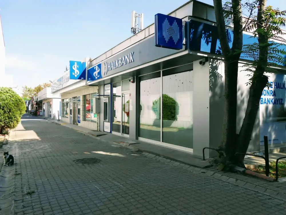 Türkiye İş Bankası Ataköy 5. Kısım/İstanbul Şubesi — Bankalar, Bakırköy · fotoğraf 2