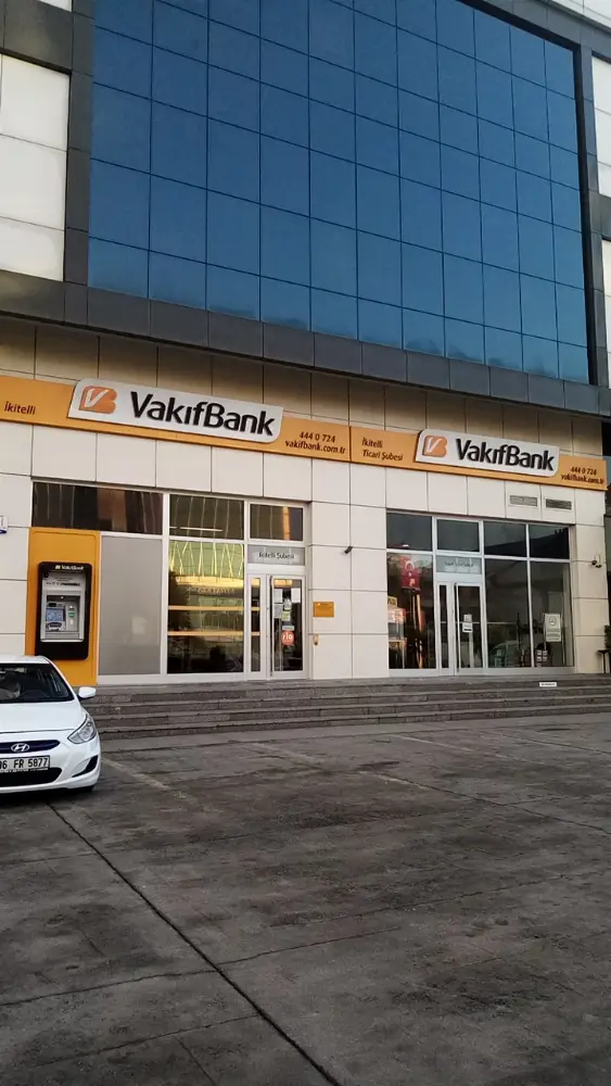 VakıfBank İkitelli Ticari Şubesi — Bankalar, Başakşehir · fotoğraf 2