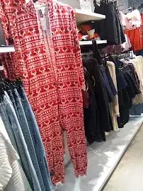 LC WAIKIKI Kadıköy — Erkek Giyim, Kadıköy · fotoğraf 2