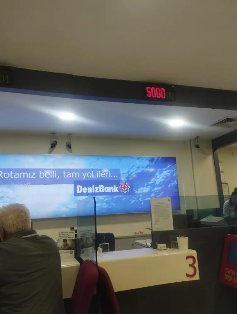 DenizBank Bayrampaşa Şubesi — Bankalar, Bayrampaşa · fotoğraf 3