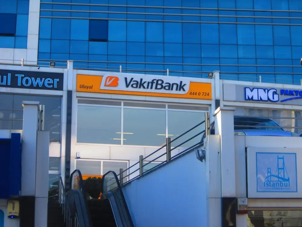 VakıfBank Bayrampaşa Uluyol Caddesi Şubesi — Bankalar, Bayrampaşa · fotoğraf 2