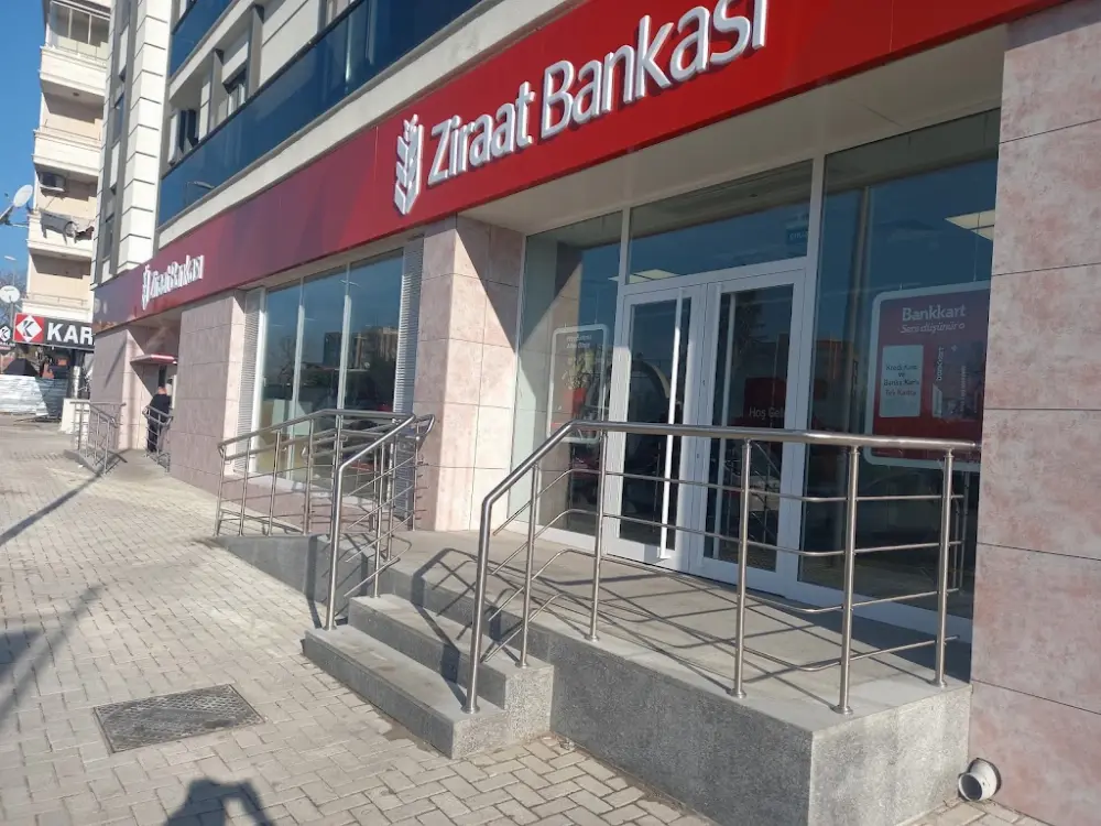 Ziraat Bankası Kuru Gıda Hali-Bayrampaşa/İstanbul Şubesi — Bankalar, Bayrampaşa · fotoğraf 4