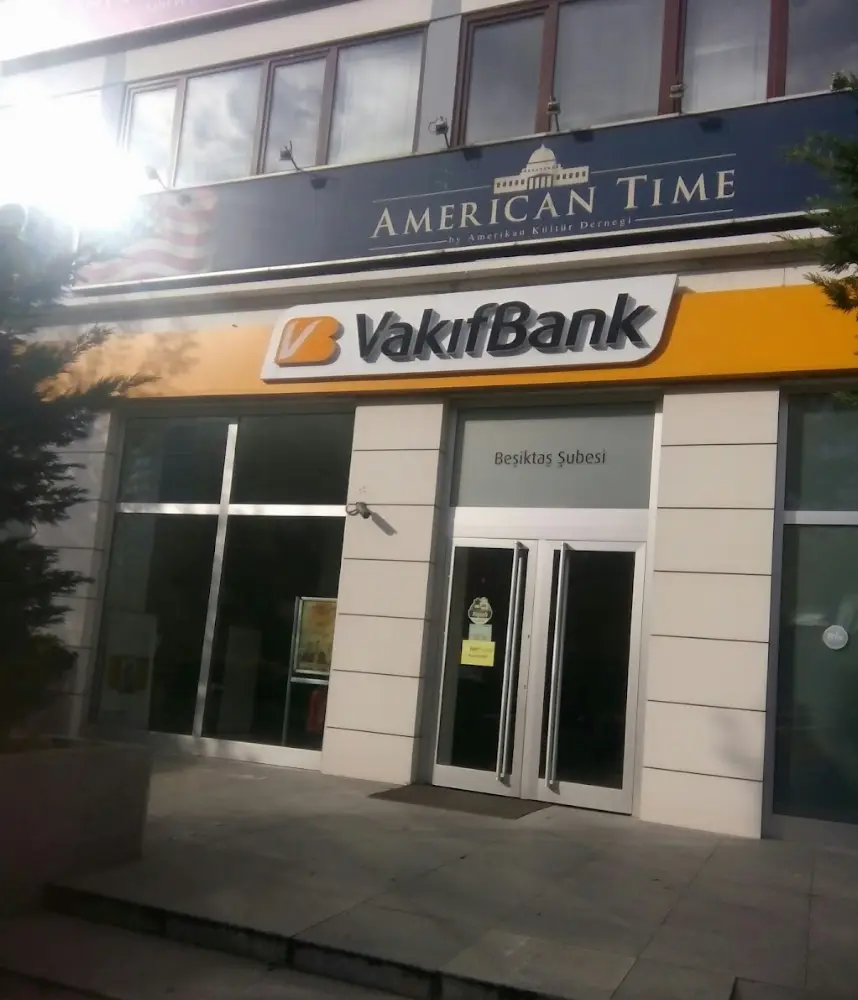 VakıfBank Beşiktaş Şubesi — Bankalar, Beşiktaş · fotoğraf 2