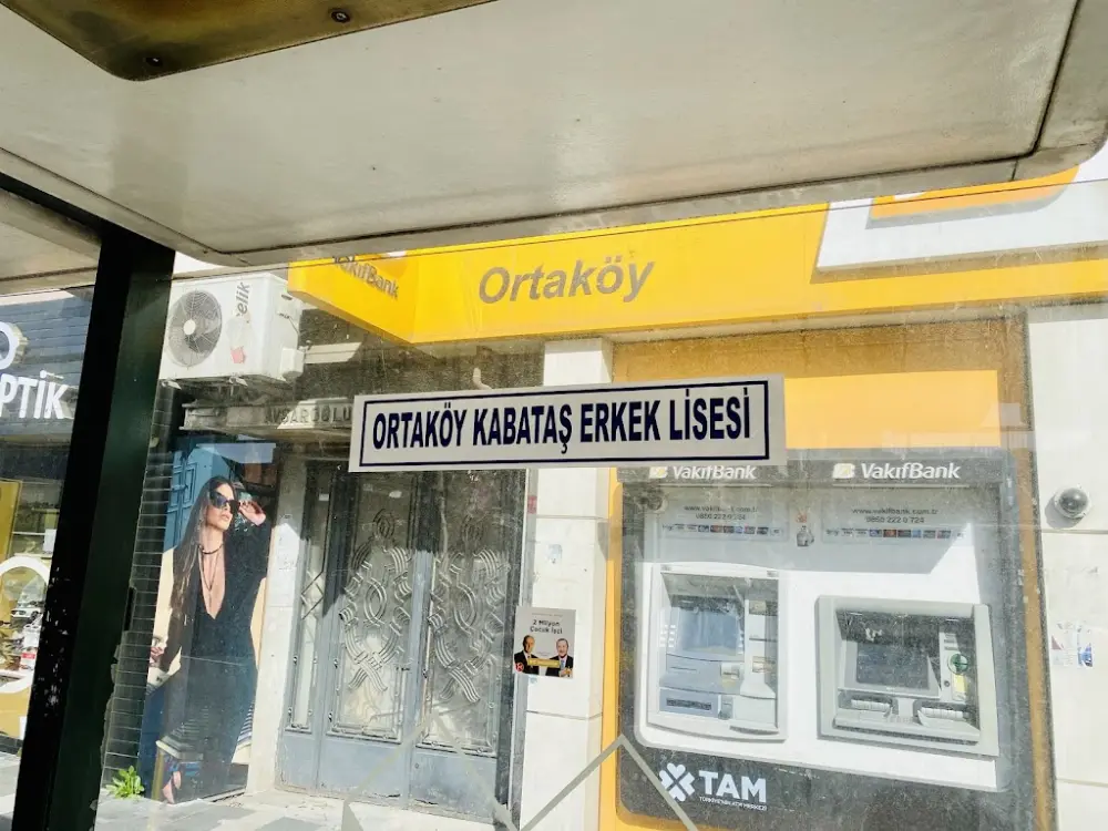 VakıfBank Ortaköy Şubesi — Bankalar, Beşiktaş · fotoğraf 3
