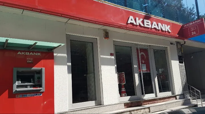 Akbank Terazidere Şubesi — Bankalar, Bayrampaşa · fotoğraf 1
