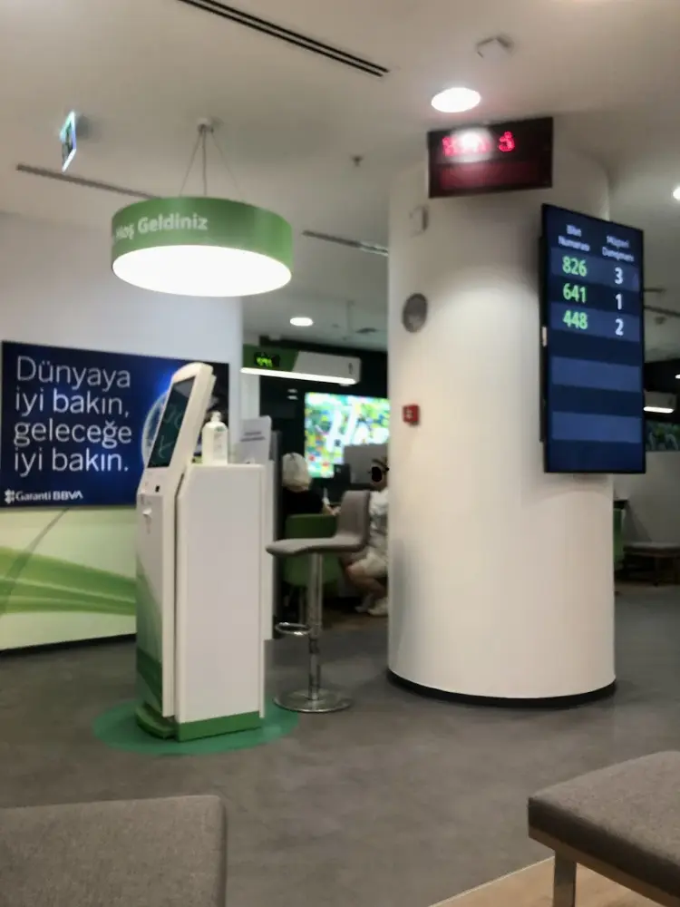 Garanti BBVA Akmerkez Bağlı Şubesi — Bankalar, Beşiktaş · fotoğraf 2