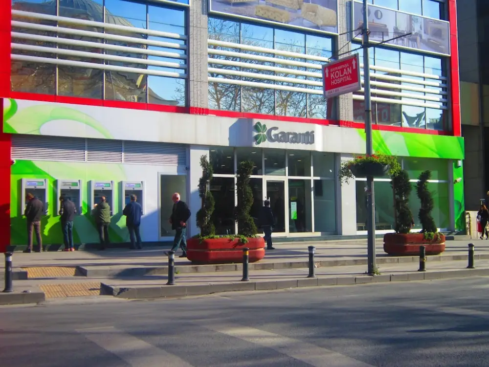 Garanti BBVA Sağmalcılar Şubesi — Bankalar, Bayrampaşa · fotoğraf 2