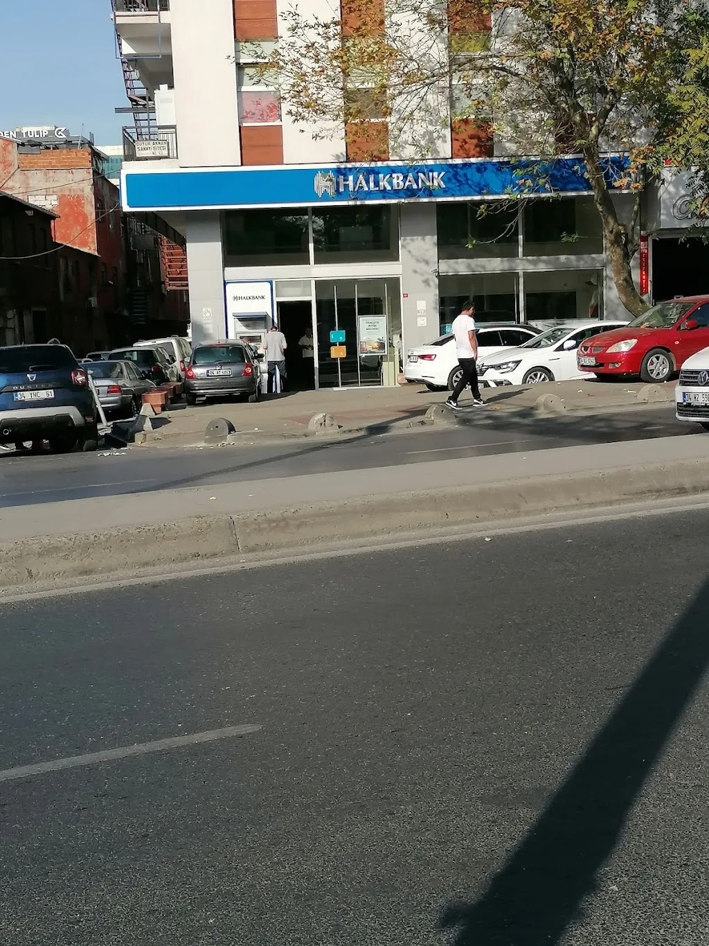 Halkbank Topçular Şubesi — Bankalar, Bayrampaşa · fotoğraf 1