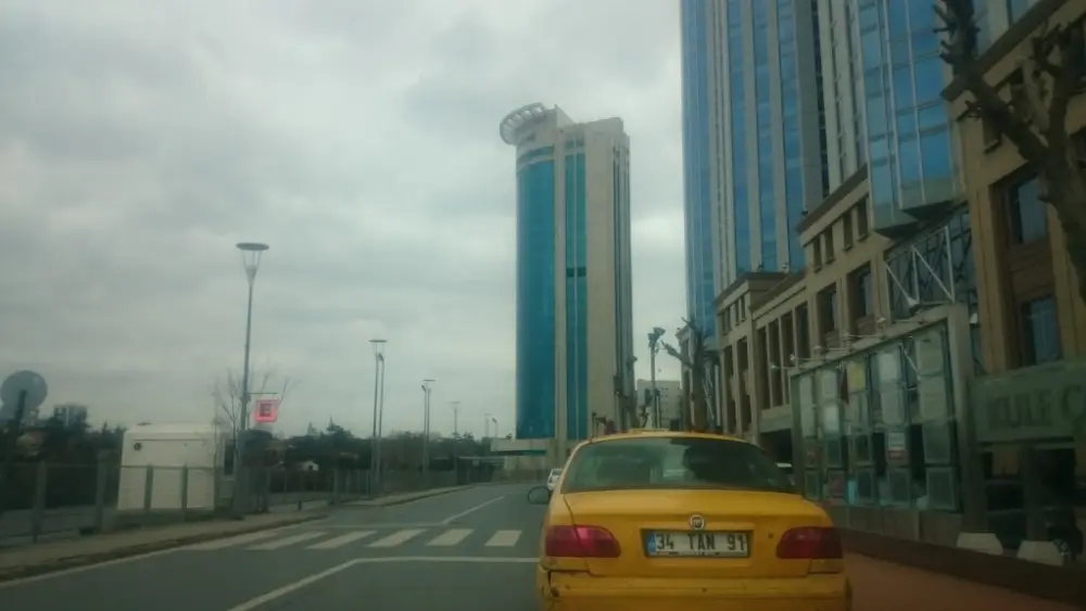 Yapı Kredi - Merkez Plaza Şubesi — Bankalar, Beşiktaş · fotoğraf 4