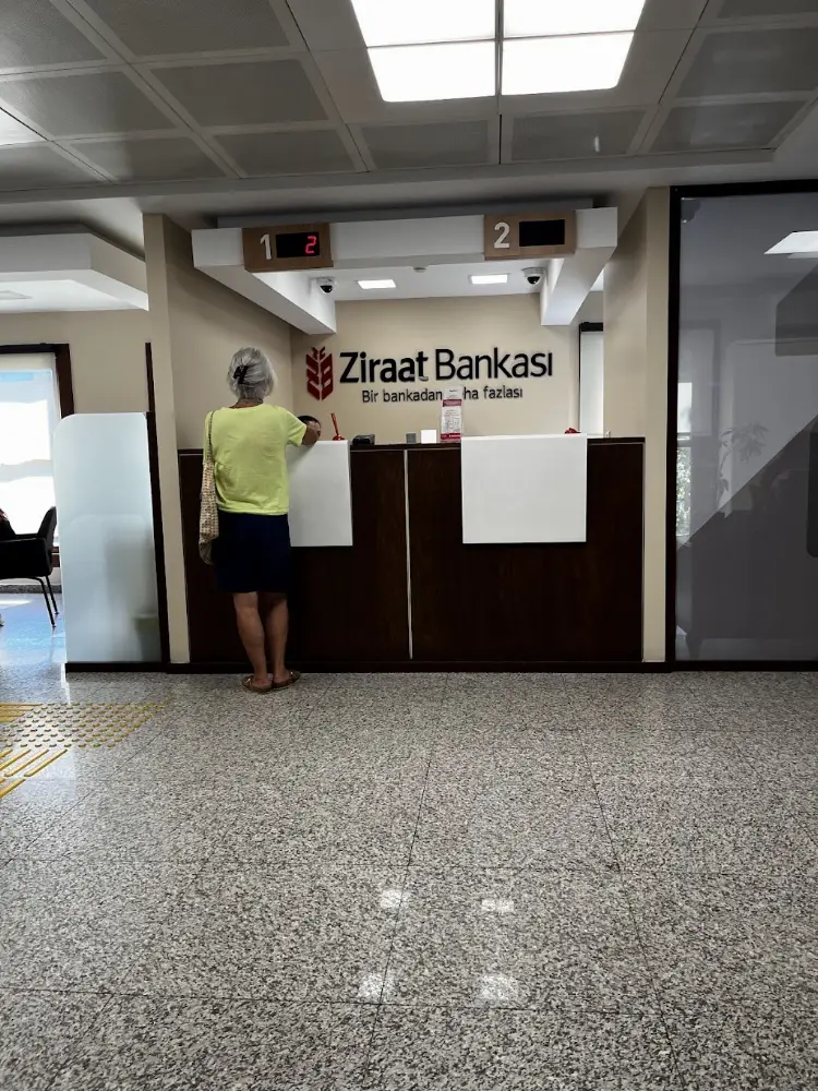 T.C. Ziraat Bankası İstanbul Bebek Şubesi — Bankalar, Beşiktaş · fotoğraf 4