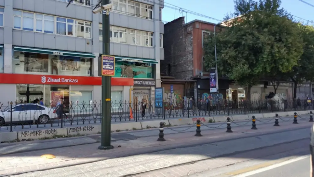 Ziraat Bankası İstanbul Şubesi — Bankalar, Beyoğlu · fotoğraf 4