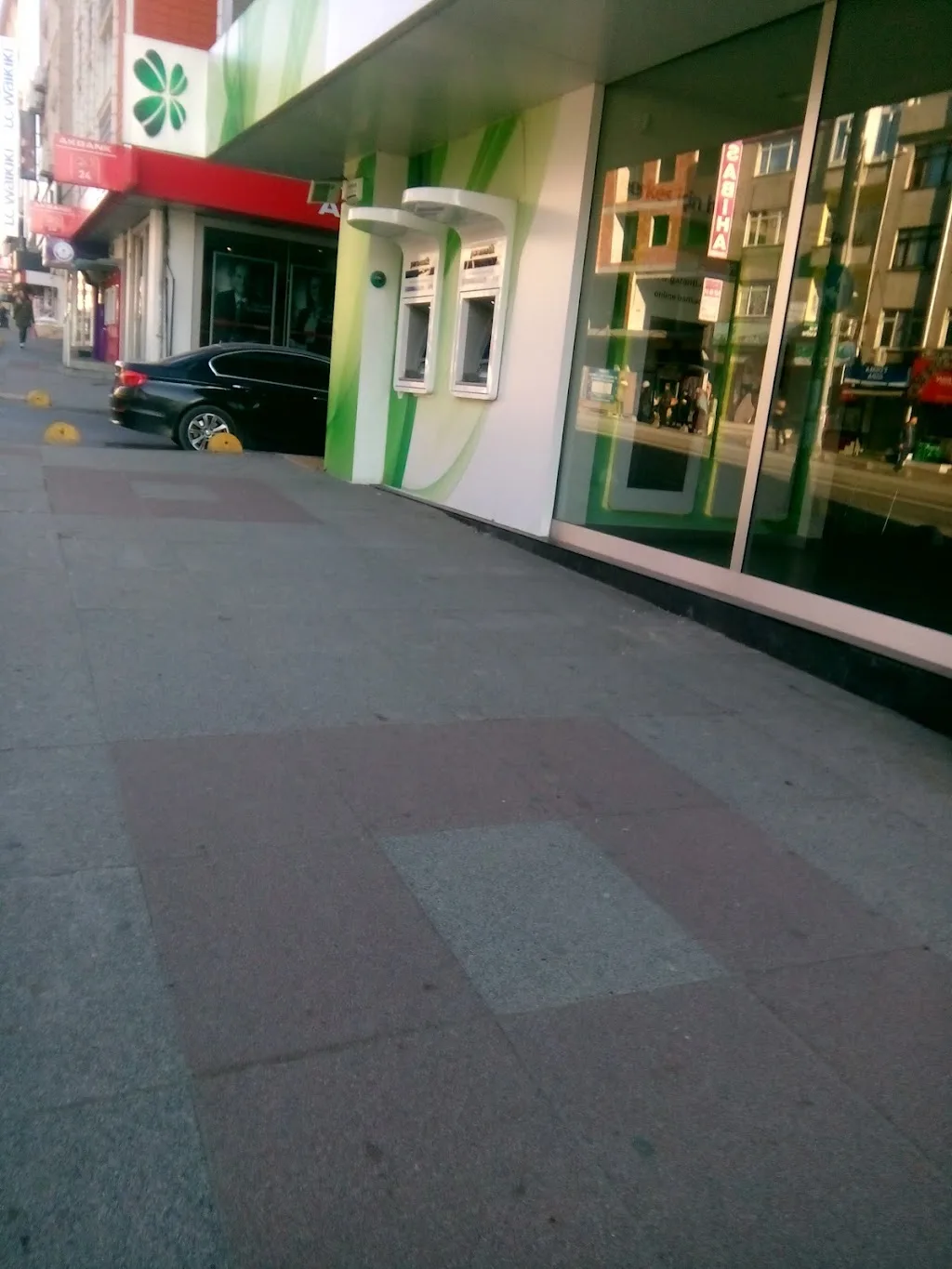 Akbank Beşyüzevler/İstanbul Şubesi — Bankalar, Bayrampaşa · fotoğraf 1