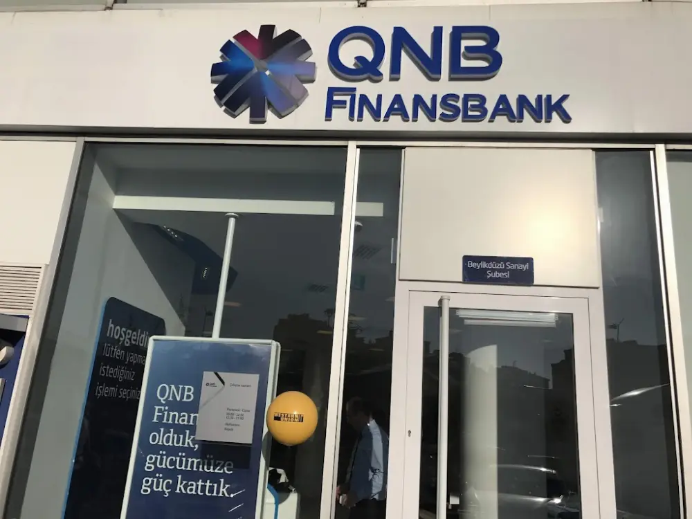 QNB Beylikdüzü Sanayi Şubesi — Bankalar, Beylikdüzü · fotoğraf 2