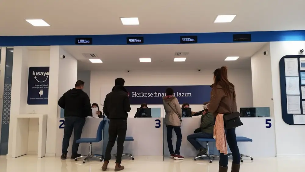 QNB Beylikdüzü Sanayi Şubesi — Bankalar, Beylikdüzü · fotoğraf 3