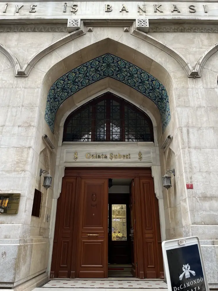 Türkiye İş Bankası Galata/İstanbul Şubesi — Bankalar, Beyoğlu · fotoğraf 3