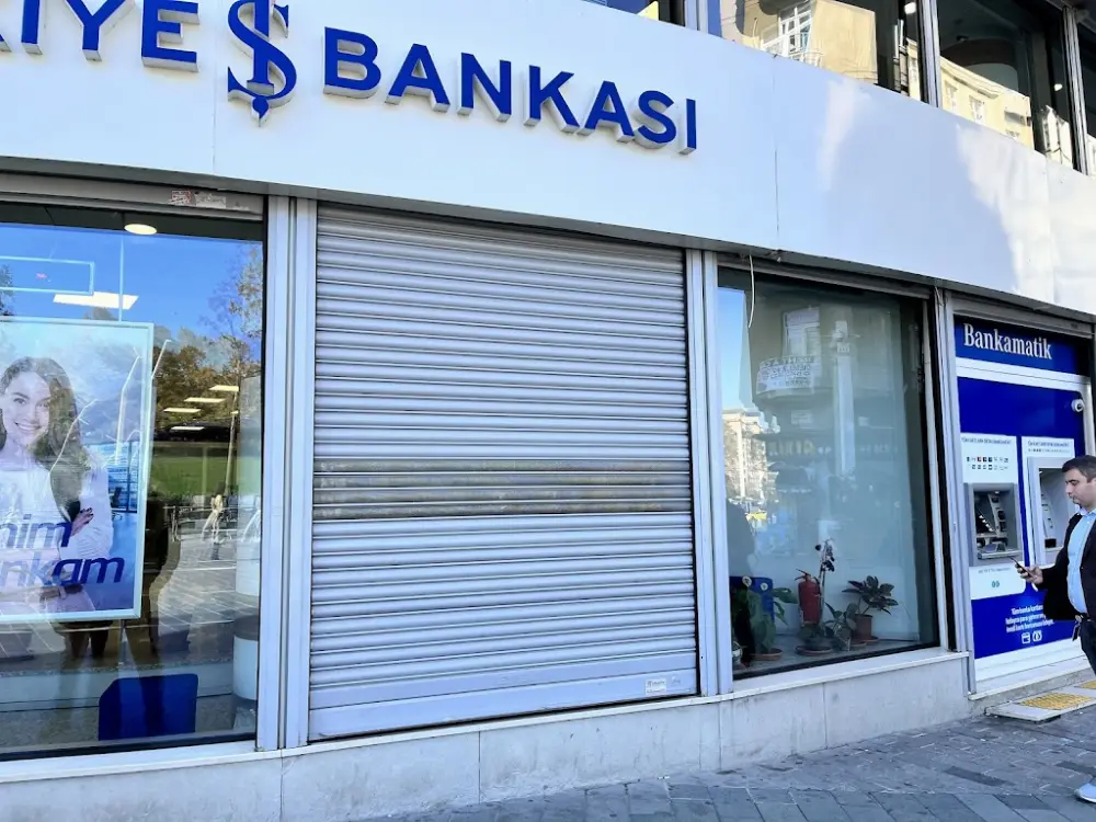 Türkiye İş Bankası Taksim/İstanbul Şubesi — Bankalar, Beyoğlu · fotoğraf 4