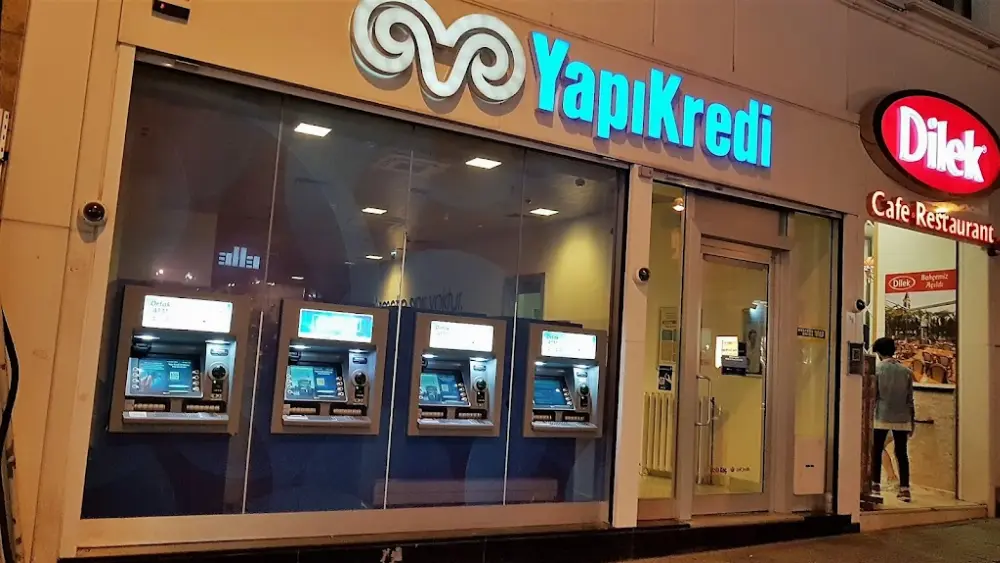 Yapı Kredi Bankası - Galatasaray Şubesi — Bankalar, Beyoğlu · fotoğraf 2