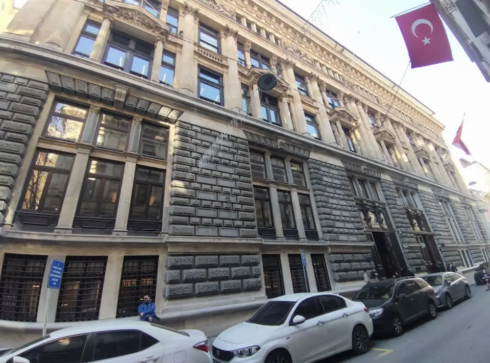 Turkiye Cumhuriyet Merkez Bankası — Bankalar, Beyoğlu · fotoğraf 2