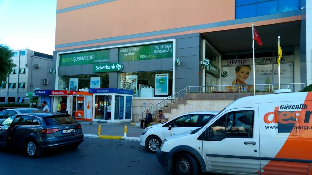 Şekerbank Beylikdüzü Şubesi — Bankalar, Beylikdüzü · fotoğraf 1